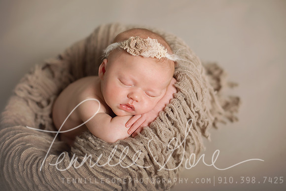 Craft Studio Newborn- Wilmington NC Newborn Photographer