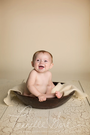 Holman 6 month Milestone session- Wilmington, NC Newborn Photographer