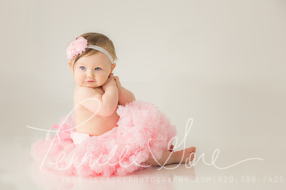 Finley is one! Wilmington NC Family Photographer